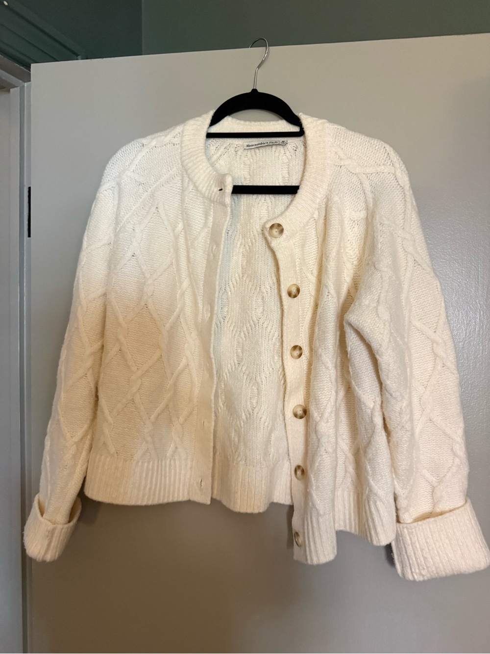 Abercrombie & Fitch Ivory Cable-Knit Button Cardigan